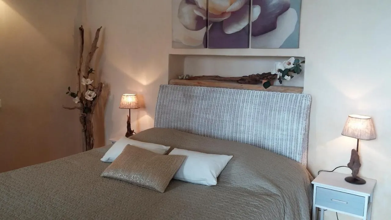 Vendégház Les Chenes Hotel Oppède Franciaország